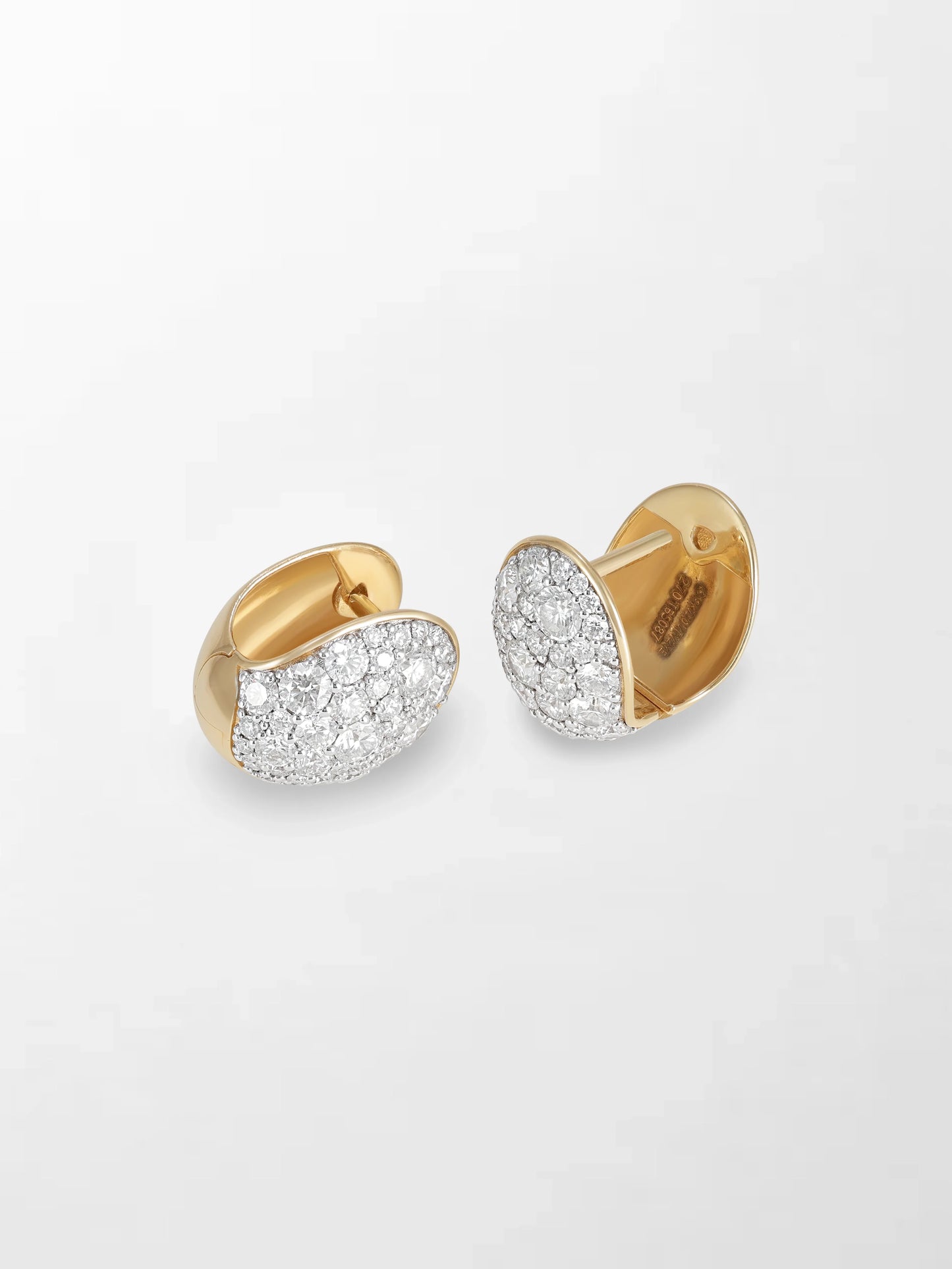 Diamond Curve Huggies