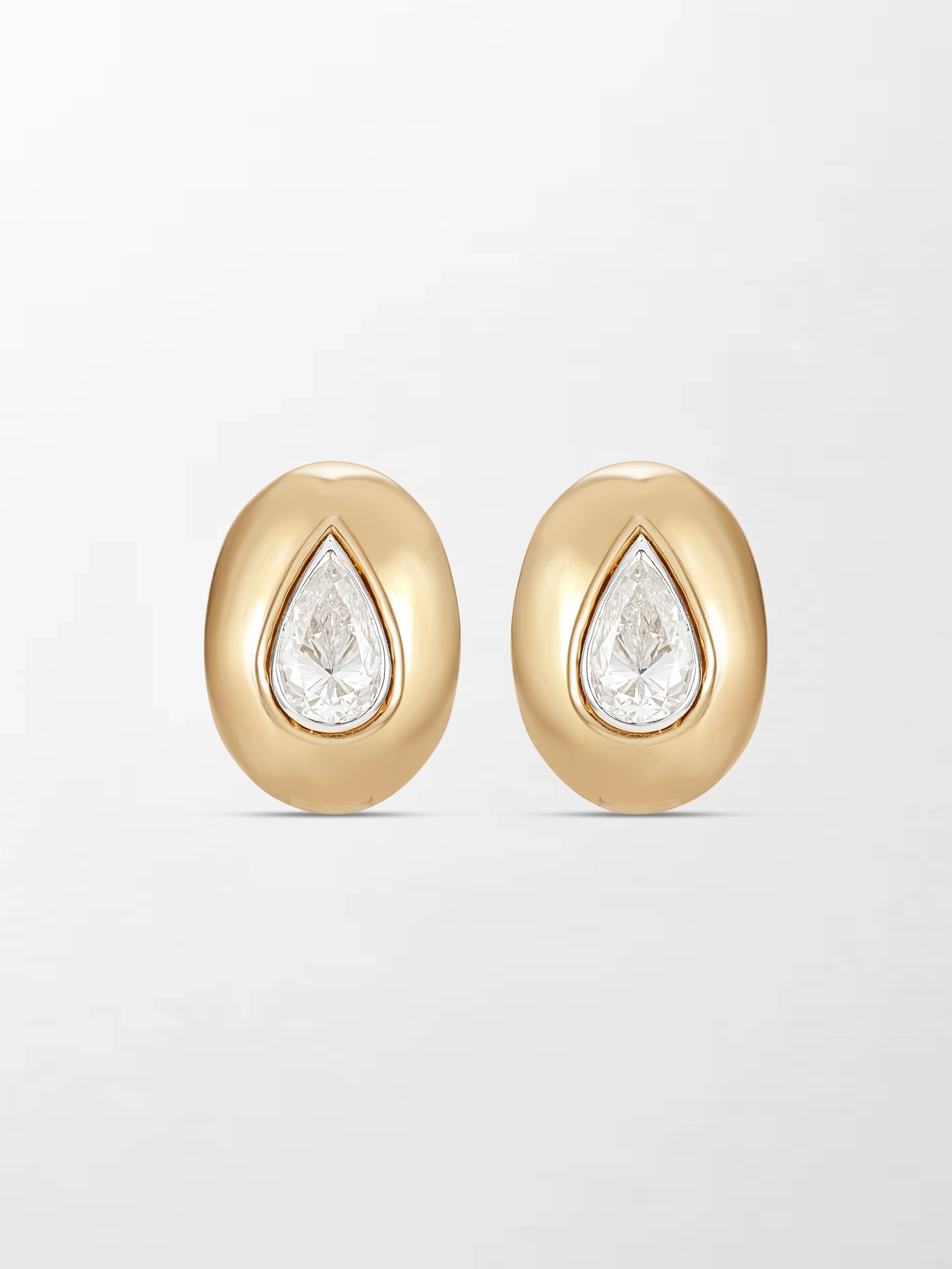 Pear Curve Huggies