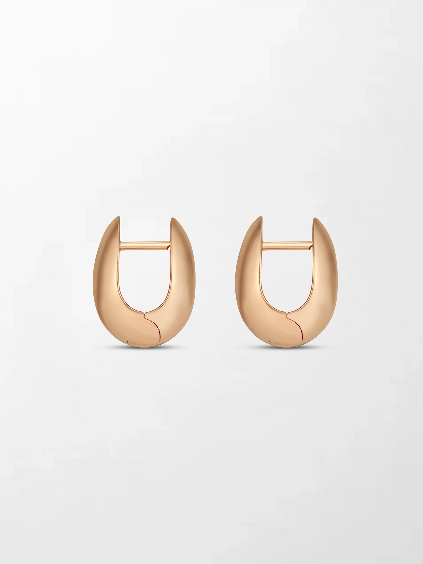 Rose Curve Huggies 18K