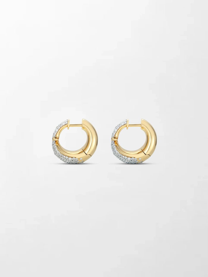 Snow Pavé Diamond Flick Earring
