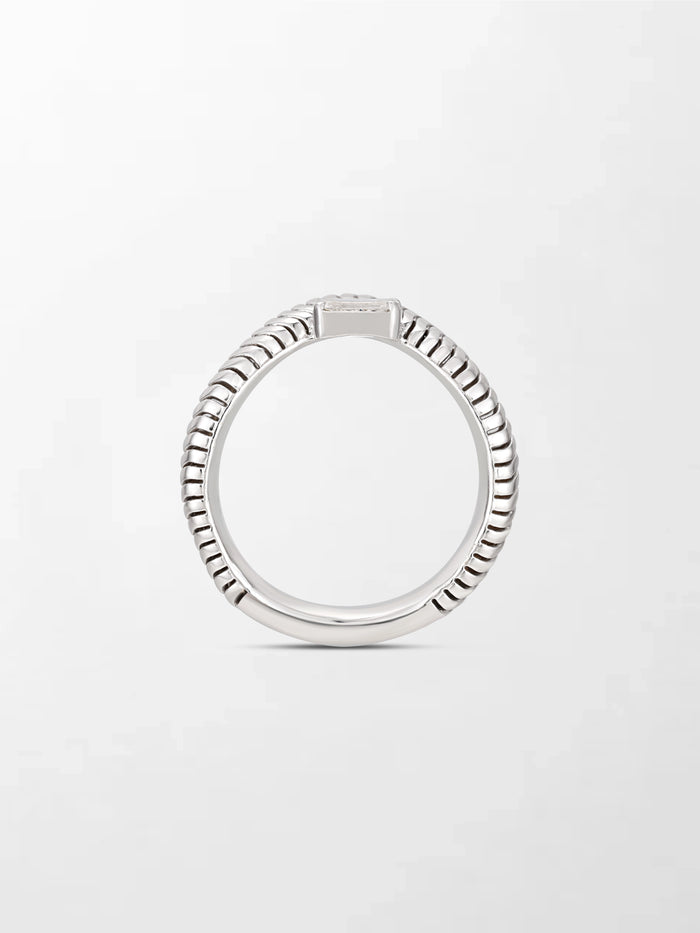Emerald Cut Wave Ring