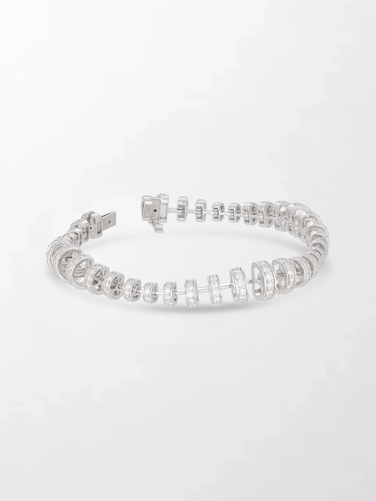 Snow Tapered Roundelle Bracelet