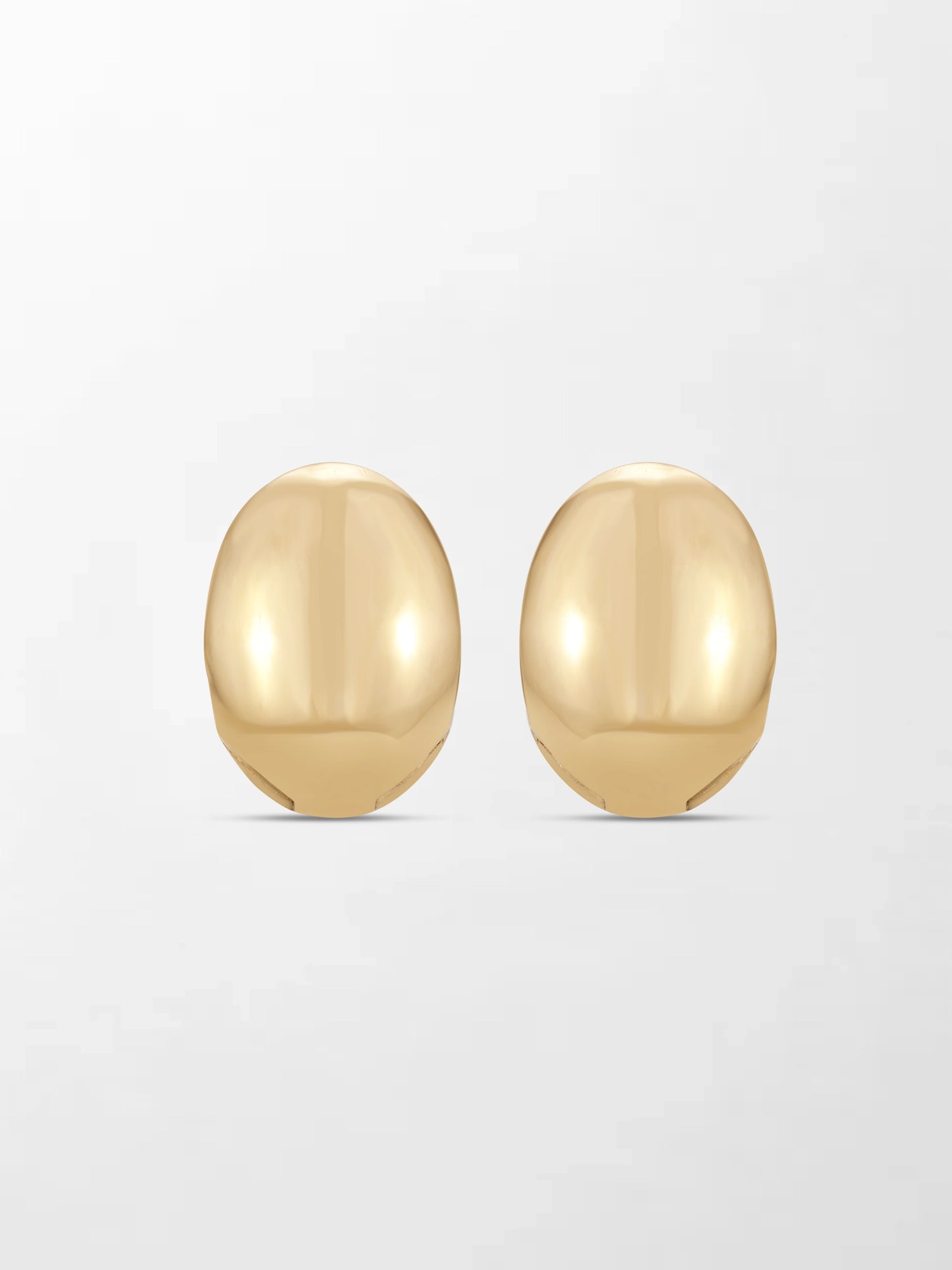 Pear Curve Huggies