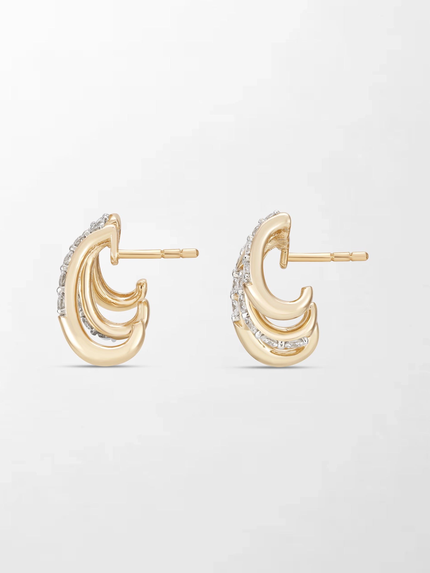Classic Claw Diamond Earrings