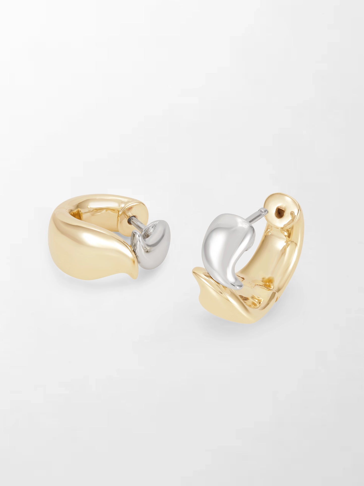 Baby Twin Gold Flick Earring