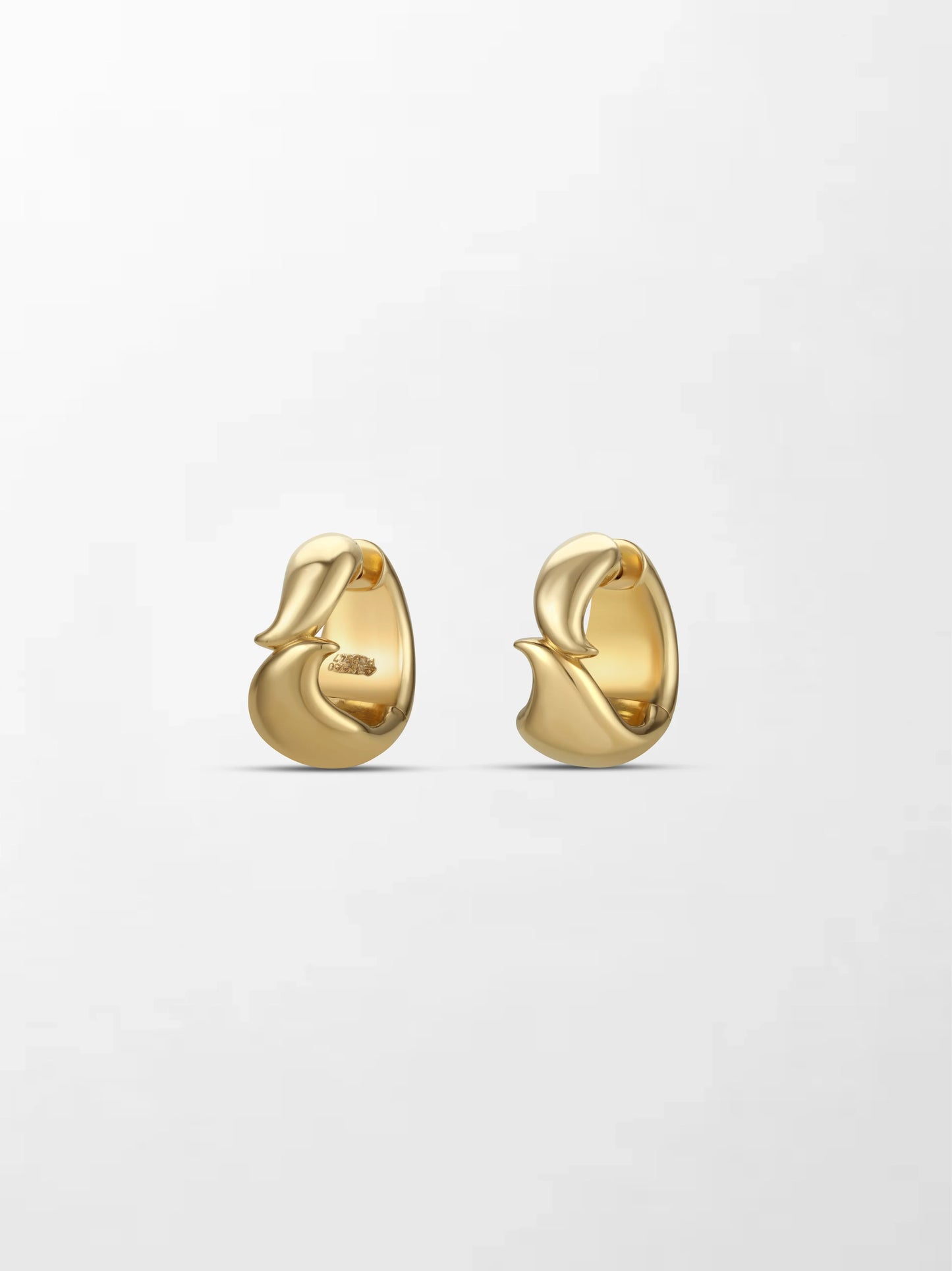 Gold Flick Earring 18K