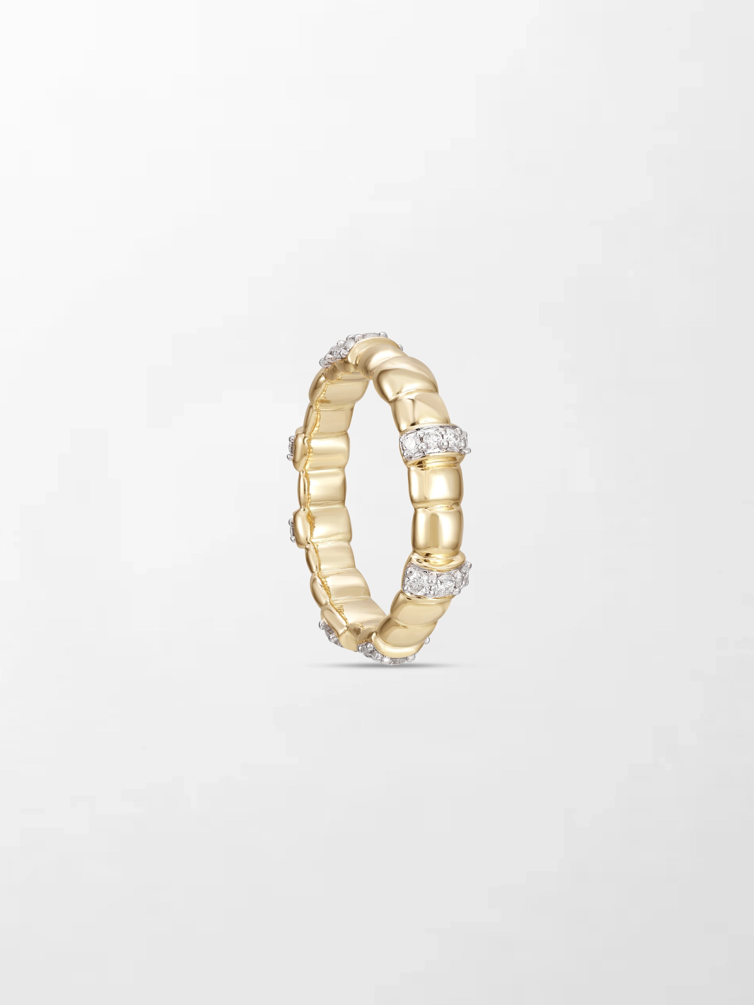 Sleek Gold Grooved Band