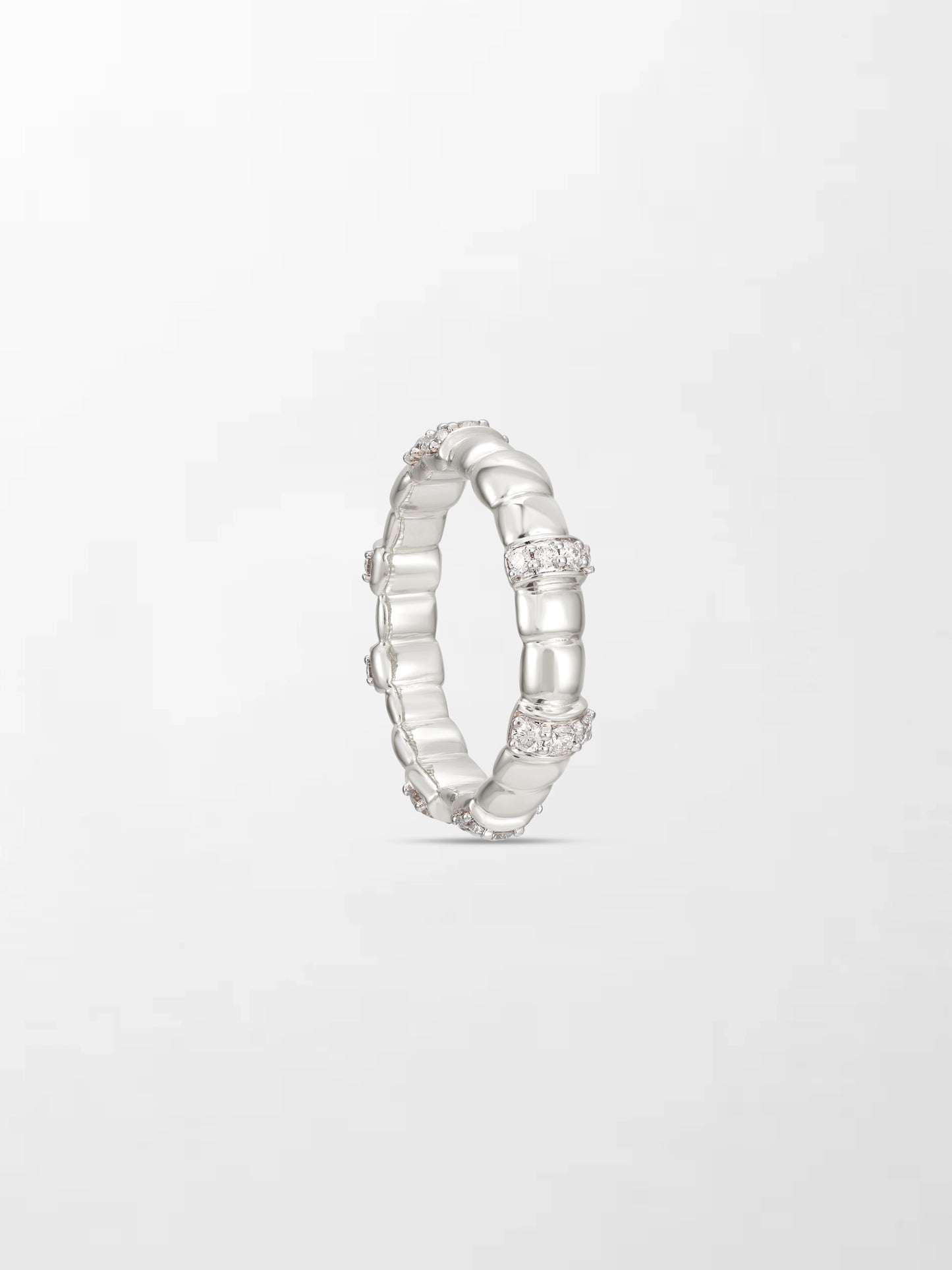 Sleek Snow Grooved Band
