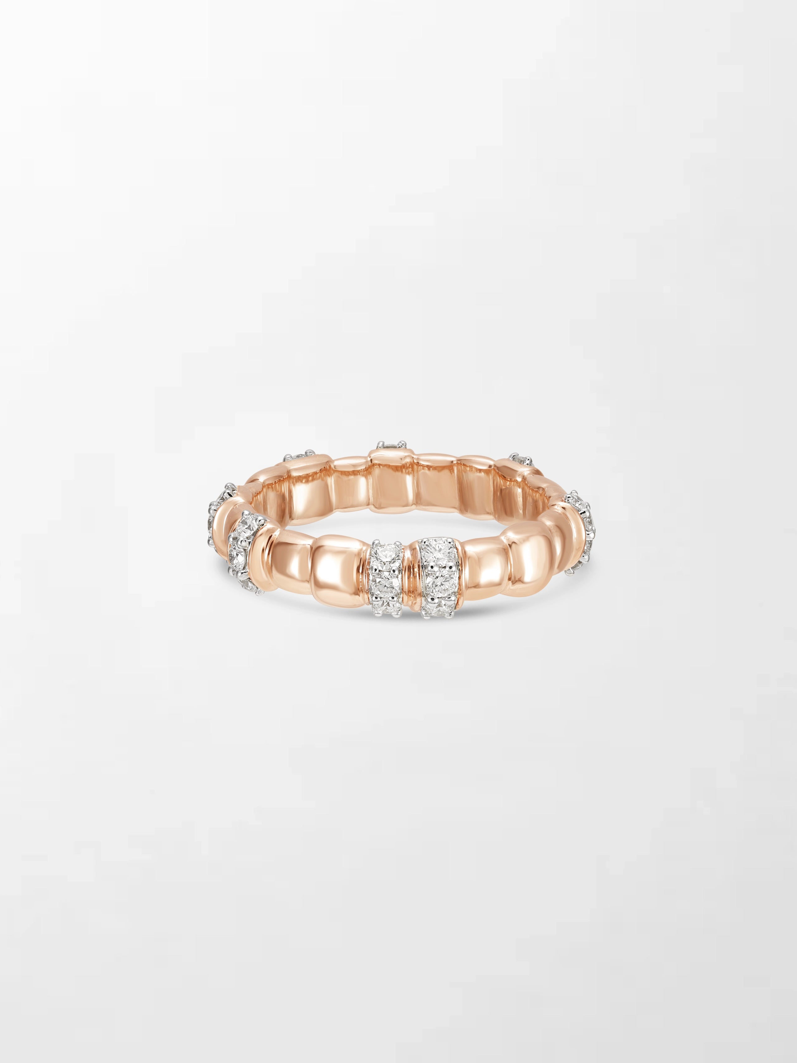 Sleek Rose Grooved Band