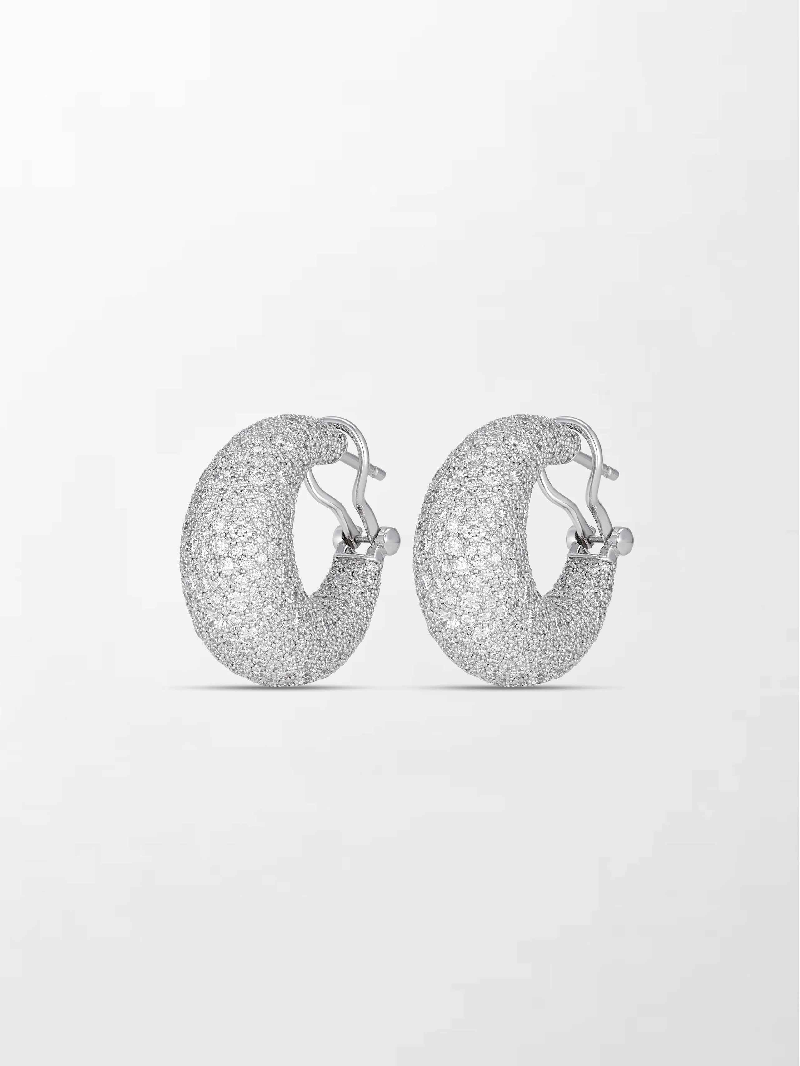 Plumptious Earring