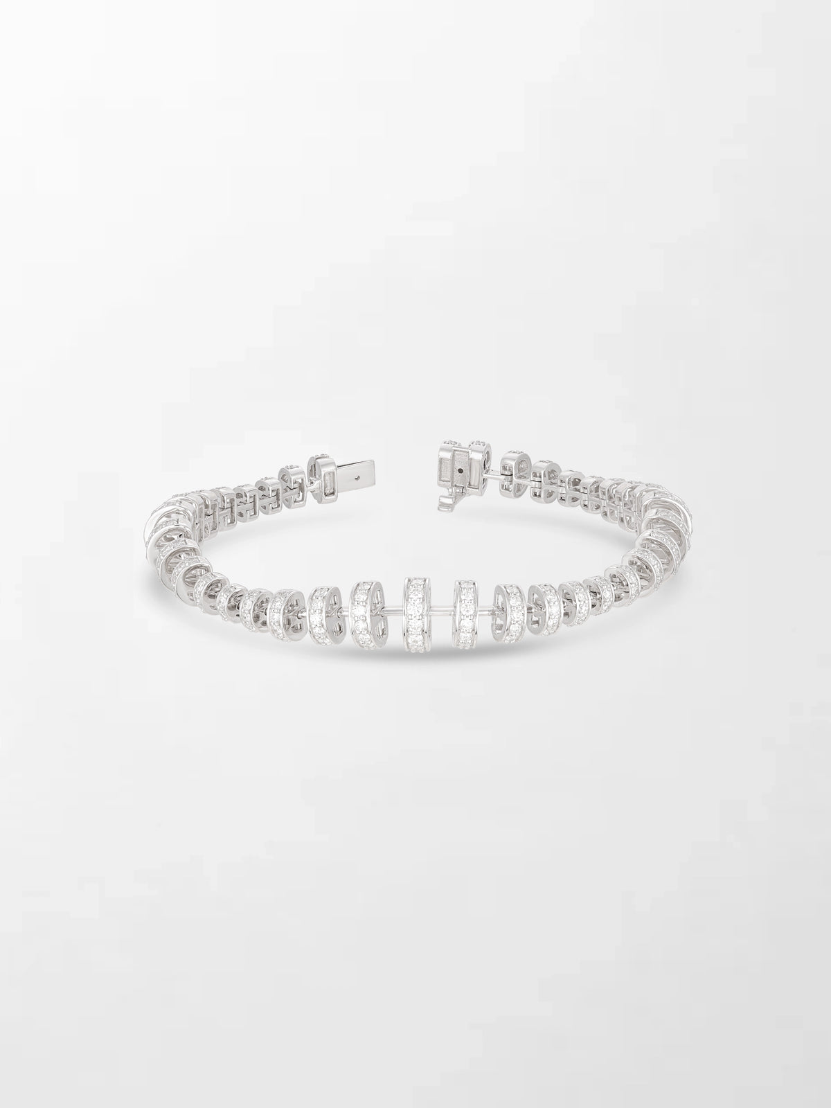 Snow Tapered Roundelle Bracelet