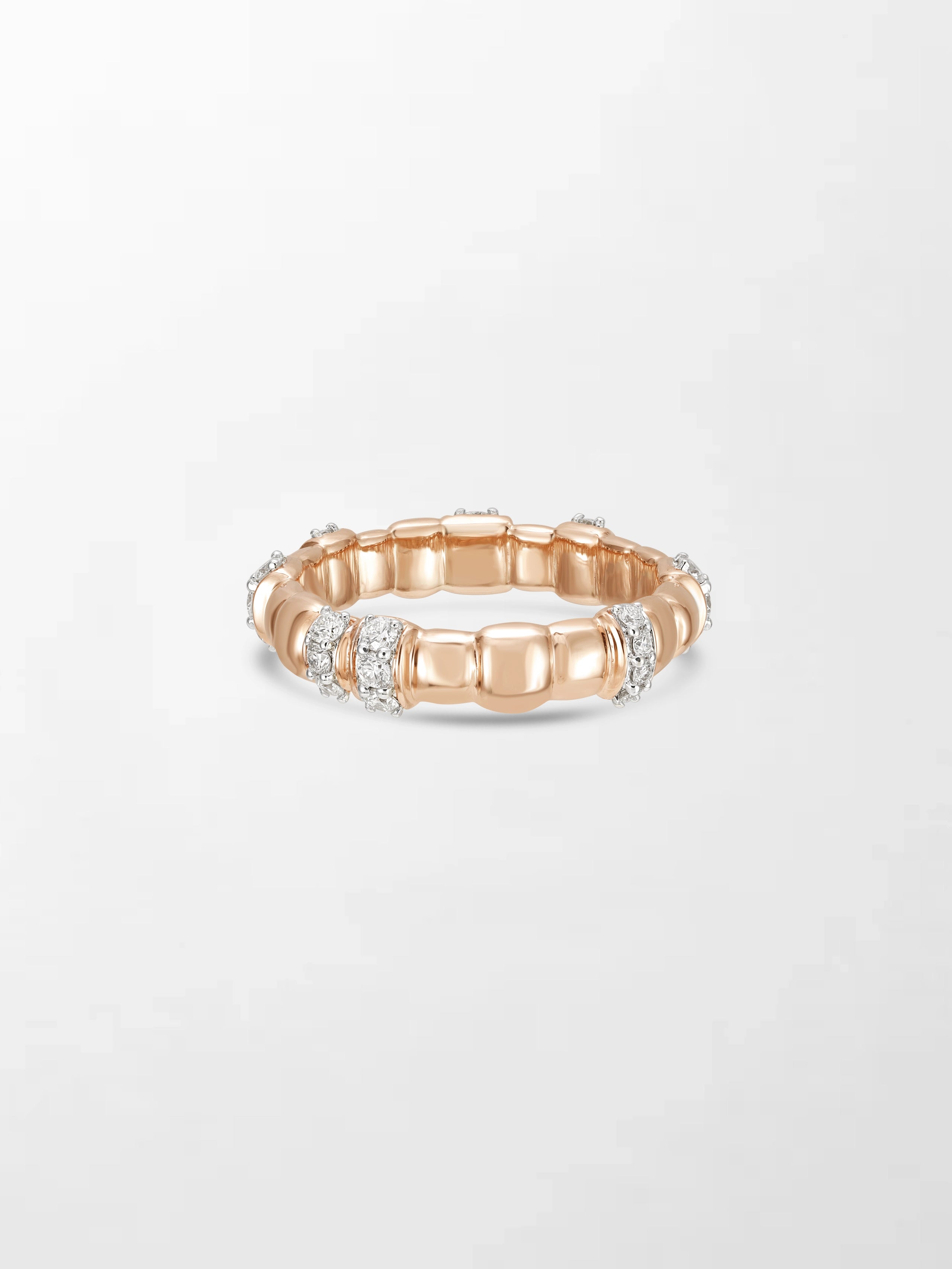 Sleek Rose Grooved Band