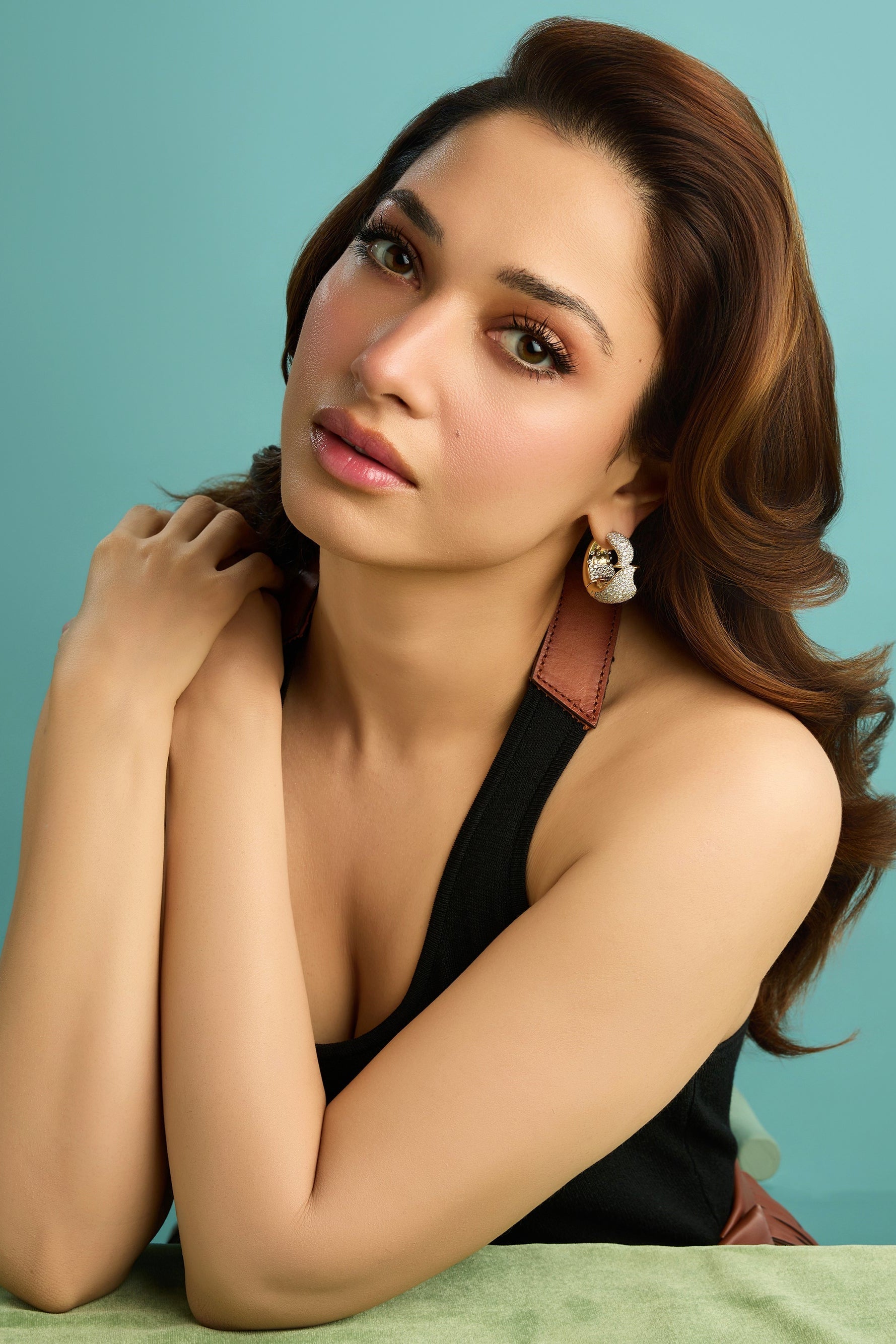 Bold Flick Earring